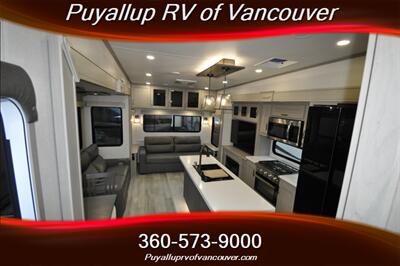 2024 GRAND DESIGN RV INFLUENCE 2903RL - Photo 28 - Vancouver, WA 98682-4901