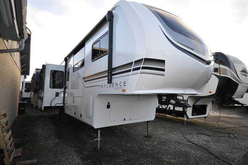 2024 GRAND DESIGN RV INFLUENCE 2903RL  