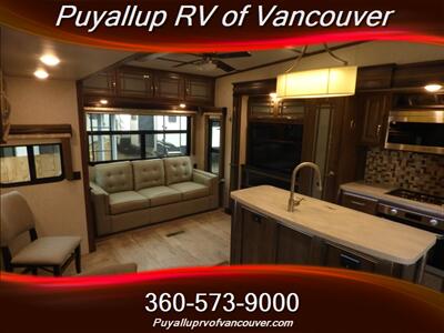 2019 KEYSTONE RV MONTANA 3840MS 20TH ANNIVERS   - Photo 7 - Vancouver, WA 98682-4901