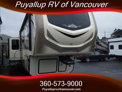 2019 KEYSTONE RV MONTANA 3840MS 20TH ANNIVERS   - Photo 2 - Vancouver, WA 98682-4901