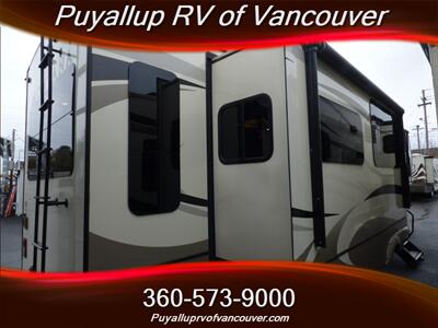 2019 KEYSTONE RV MONTANA 3840MS 20TH ANNIVERS   - Photo 3 - Vancouver, WA 98682-4901