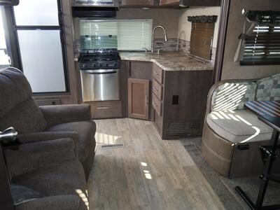 2017 Forest River Surveyor 251RKS   - Photo 13 - Puyallup, WA 98373