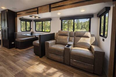 2023 Keystone OUTBACK 343DB - Photo 6 - Puyallup, WA 98373