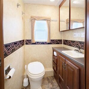 2012 Jayco GREYHAWK 31FK - Photo 8 - Puyallup, WA 98373