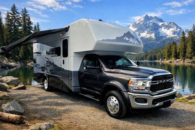 2022 Dynamax Isata 5 series 28SS - Photo 1 - Puyallup, WA 98373