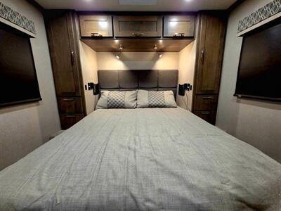 2022 Dynamax Isata 5 series 28SS - Photo 7 - Puyallup, WA 98373