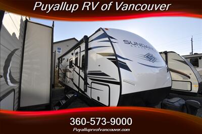 2023 HEARTLAND RV SUNDANCE 241BH TRAVEL TRAILER   - Photo 3 - Vancouver, WA 98682-4901