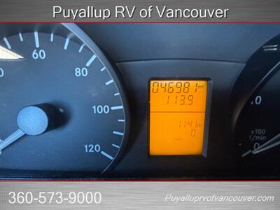 2013 WINNEBAGO VIEW 24V 3500 MERCEDES   - Photo 14 - Vancouver, WA 98682-4901