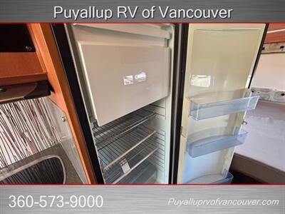 2013 WINNEBAGO VIEW 24V 3500 MERCEDES   - Photo 9 - Vancouver, WA 98682-4901