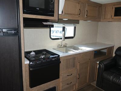 2018 Starcraft Launch Outfitter 24RLS   - Photo 5 - Puyallup, WA 98373