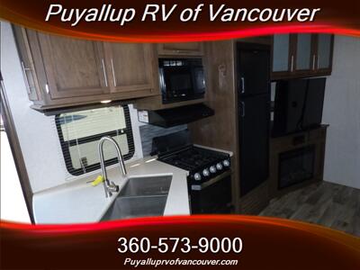 2020 KEYSTONE RV COUGAR HALF-TON 29RDB   - Photo 11 - Vancouver, WA 98682-4901