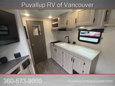 2024 FOREST RIVER AURORA LITE   - Photo 11 - Vancouver, WA 98682-4901