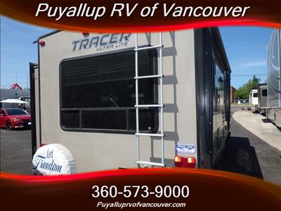 2014 FOREST RIVER TRACER LUXURY ED. ULTRA LITE 2640RLS   - Photo 4 - Vancouver, WA 98682-4901