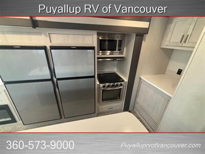 2021 KEYSTONE RV SPRINTER 341BHK   - Photo 8 - Vancouver, WA 98682-4901