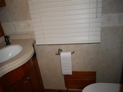 2007 Tiffin Allegro Bus 40QSP   - Photo 9 - Puyallup, WA 98373