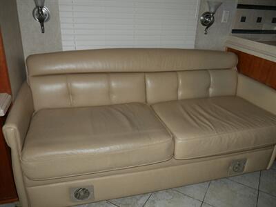 2007 Tiffin Allegro Bus 40QSP   - Photo 9 - Puyallup, WA 98373