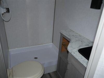 2022 Coleman 18BH   - Photo 7 - Puyallup, WA 98373