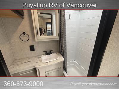 2022 JAYCO JAY FLIGHT M-212QBW   - Photo 20 - Vancouver, WA 98682-4901