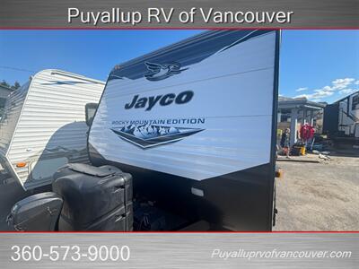 2022 JAYCO JAY FLIGHT M-212QBW   - Photo 3 - Vancouver, WA 98682-4901
