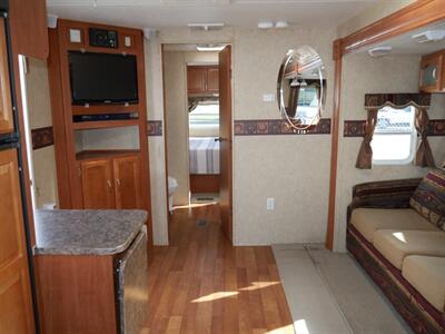 2009 Forest River Salem LA 292FKSS   - Photo 14 - Puyallup, WA 98373