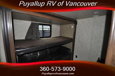 2017 FOREST RIVER SANDPIPER 372LOK   - Photo 14 - Vancouver, WA 98682-4901
