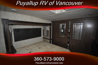 2017 FOREST RIVER SANDPIPER 372LOK   - Photo 11 - Vancouver, WA 98682-4901