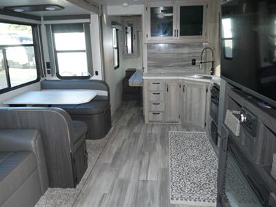 2021 Winnebago Voyage 3033BH   - Photo 12 - Puyallup, WA 98373