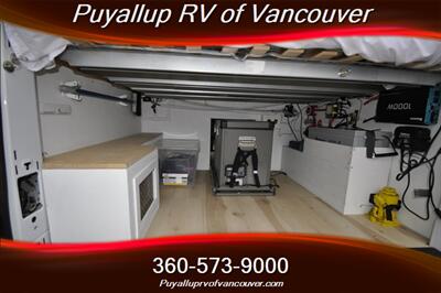 2017 Ford Transit CAMPER CONVERSION   - Photo 19 - Vancouver, WA 98682-4901