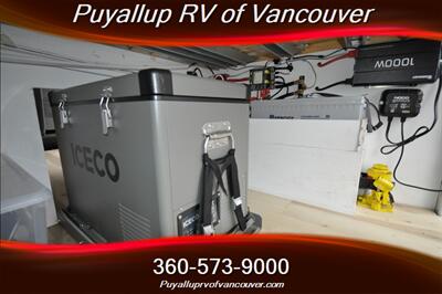 2017 Ford Transit CAMPER CONVERSION   - Photo 22 - Vancouver, WA 98682-4901