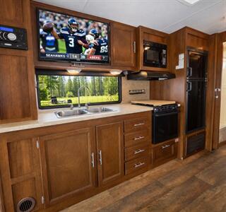 2014 Forest River FR3 30DS - Photo 4 - Puyallup, WA 98373