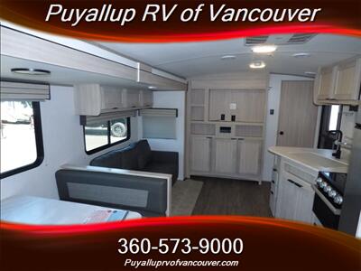 2022 CRUISER RV SHADOW CRUISER 325BHS   - Photo 8 - Vancouver, WA 98682-4901