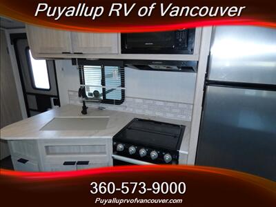 2022 CRUISER RV SHADOW CRUISER 325BHS   - Photo 10 - Vancouver, WA 98682-4901