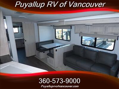 2022 CRUISER RV SHADOW CRUISER 325BHS   - Photo 6 - Vancouver, WA 98682-4901