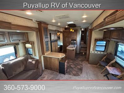 2013 HEARTLAND BIGHORN 3010RE   - Photo 14 - Vancouver, WA 98682-4901