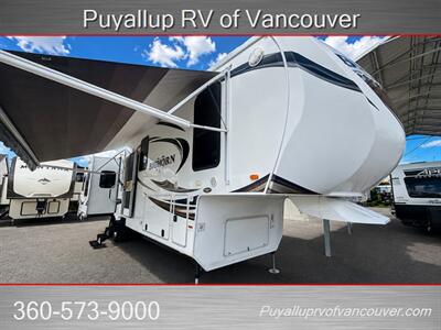 2013 HEARTLAND BIGHORN 3010RE   - Photo 2 - Vancouver, WA 98682-4901