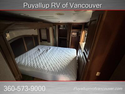2013 HEARTLAND BIGHORN 3010RE   - Photo 16 - Vancouver, WA 98682-4901
