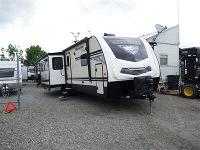 2019 Winnebago Minnie Plus 30RLSS - Photo 1 - Puyallup, WA 98373