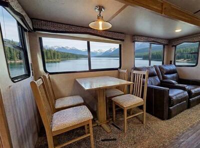 2019 Winnebago Minnie Plus 30RLSS - Photo 6 - Puyallup, WA 98373