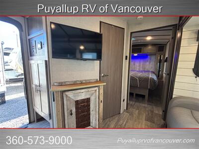 2021 CROSSROADS RV SUNSET TRAIL 257FK 257FK   - Photo 8 - Vancouver, WA 98682-4901