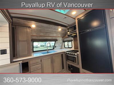 2021 CROSSROADS RV SUNSET TRAIL 257FK 257FK   - Photo 6 - Vancouver, WA 98682-4901
