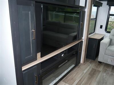 2022 Keystone Outback 330RL   - Photo 8 - Puyallup, WA 98373