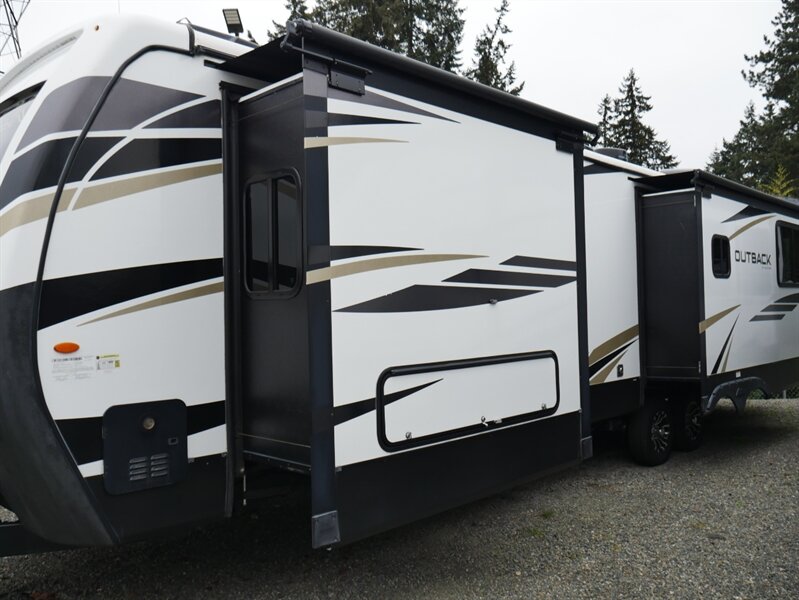 2022 Keystone Outback 330RL   - Photo 1 - Puyallup, WA 98373