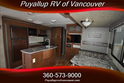 2015 KEYSTONE RV PASSPORT G.T. 3320BH   - Photo 10 - Vancouver, WA 98682-4901