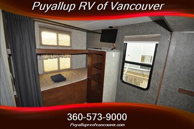 2015 KEYSTONE RV PASSPORT G.T. 3320BH   - Photo 20 - Vancouver, WA 98682-4901