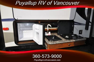 2015 KEYSTONE RV PASSPORT G.T. 3320BH   - Photo 5 - Vancouver, WA 98682-4901