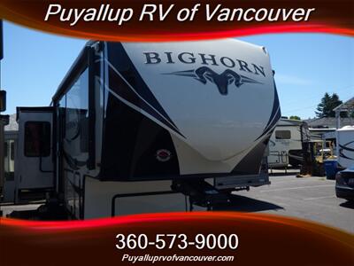 2018 HEARTLAND RV BIG HORN 3270RS   - Photo 2 - Vancouver, WA 98682-4901