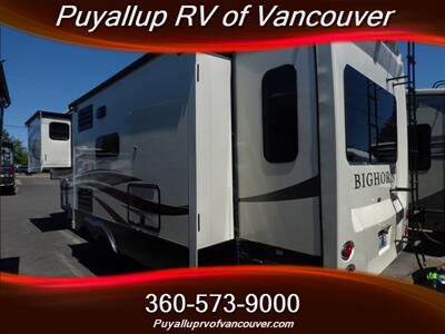 2018 HEARTLAND RV BIG HORN 3270RS   - Photo 3 - Vancouver, WA 98682-4901