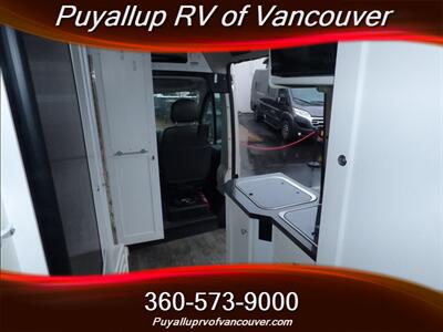 2016 ROADTREK ZION SRT CLASS B CONVERSI   - Photo 13 - Vancouver, WA 98682-4901