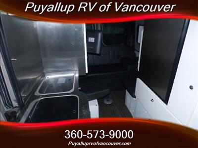 2016 ROADTREK ZION SRT CLASS B CONVERSI   - Photo 6 - Vancouver, WA 98682-4901