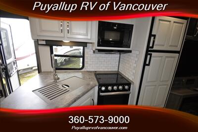 2022 KEYSTONE RV COUGAR 29BHSWE   - Photo 18 - Vancouver, WA 98682-4901